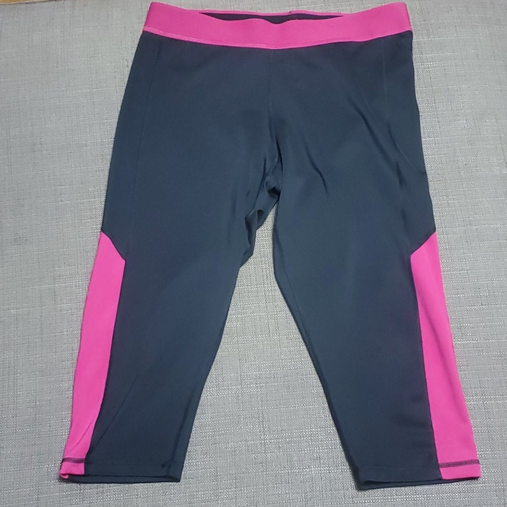 Adidas techfit capri leggings